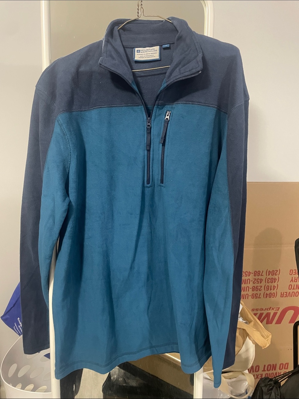 Mountain Hardwear Men's Teal and Navy Half-Zip Fleece Pullover